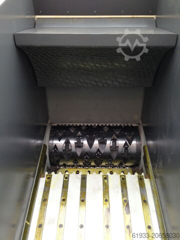 Rozdrabniacz jednowałowy Genox V800