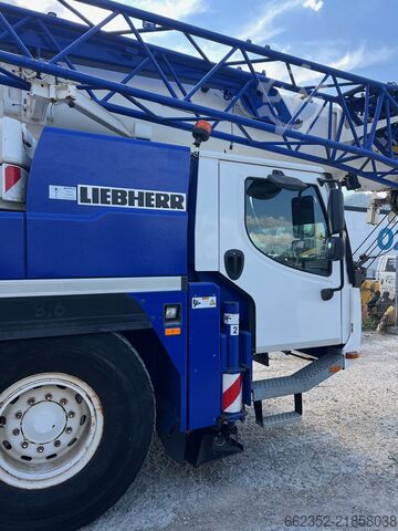 Kamyon üzerine monteli vinç Liebherr LTM 1050-3.1