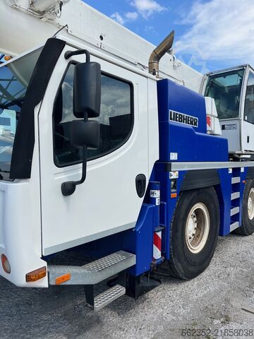 Kamyon üzerine monteli vinç Liebherr LTM 1050-3.1