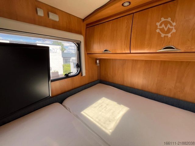 Τροχόσπιτο με προεξοχή (alcove) HOBBY AK 670 - Festbett -  - Solar - AHK