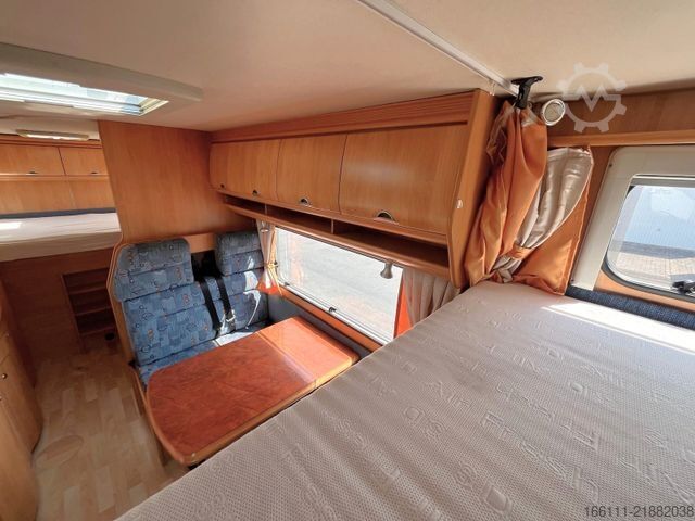 Τροχόσπιτο με προεξοχή (alcove) HOBBY AK 670 - Festbett -  - Solar - AHK