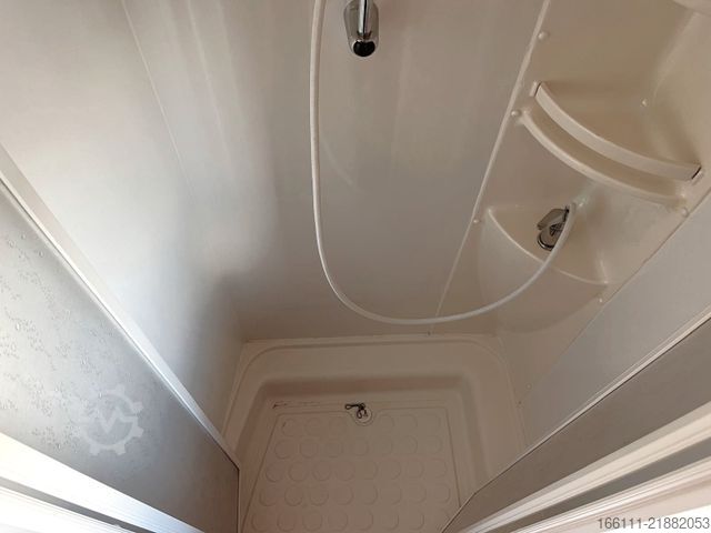 Τροχόσπιτο με προεξοχή (alcove) RIMOR Family 106 - Festbett - Automatik -