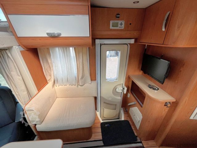 Τροχόσπιτο με προεξοχή (alcove) RIMOR Family 106 - Festbett - Automatik -