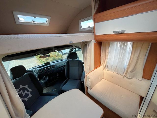 Τροχόσπιτο με προεξοχή (alcove) RIMOR Family 106 - Festbett - Automatik -