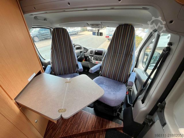 Τροχόσπιτο αυτοκινούμενο HYMER/ERIBA Car - Festbett -  - Solar - Klima -