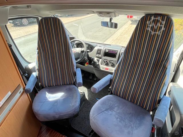 Τροχόσπιτο αυτοκινούμενο HYMER/ERIBA Car - Festbett -  - Solar - Klima -