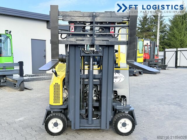 Fjögurra leiða lyftarar Combilift CB3000 GAS TRIPLEX 4900 FREE-LIFT