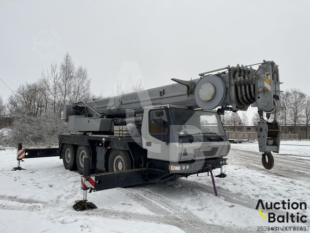 Мобільний навантажувальний кран Grove GMK 3055