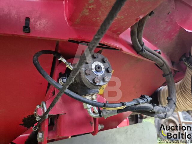 เครื่องหยอดเมล็ดแบบผสม Väderstad RapidA600S