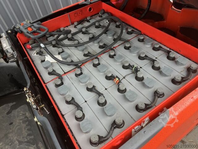 Empilhador eléctrico de 3 rodas Linde E16-02