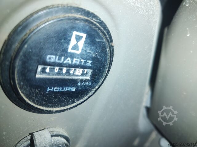 Mini ekskavatorius < 7 t Case CX 50 with 3 excavator buckets