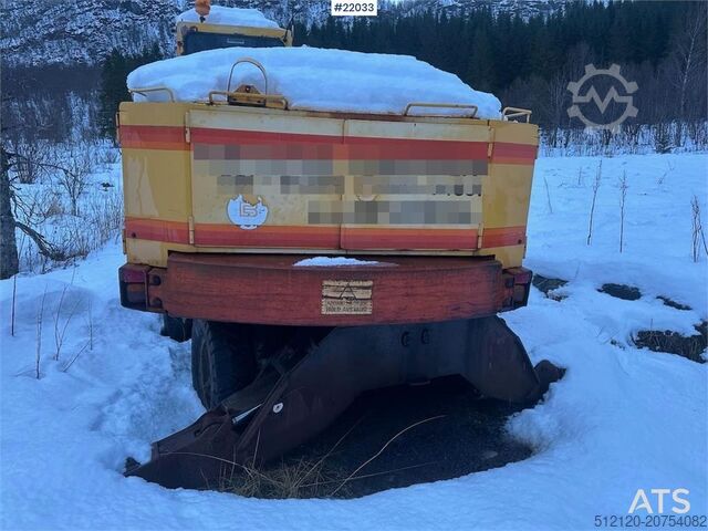 Hjulgrävare Åkerman H7M wheeled excavator with bucket