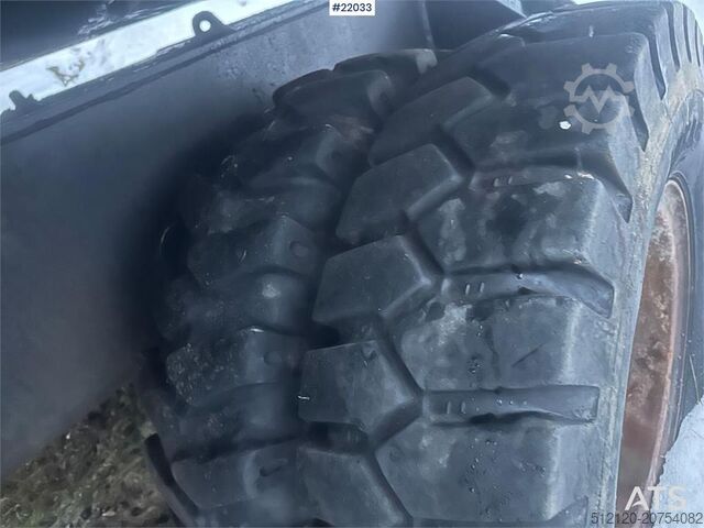 Hjulgrävare Åkerman H7M wheeled excavator with bucket