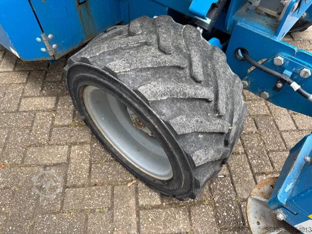 Šķēres lifts Genie GS3369RT Hoogwerker Schaarhoogwerker Ruwterrein