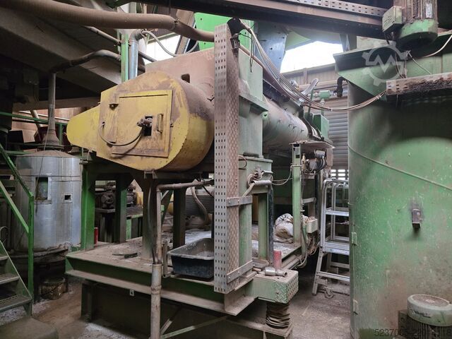 Broyeur à meules, alimentateur à tamis circulaire, extrudeuse Haendle 