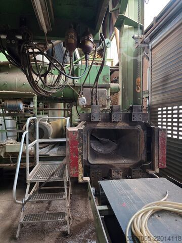 Broyeur à meules, alimentateur à tamis circulaire, extrudeuse Haendle 