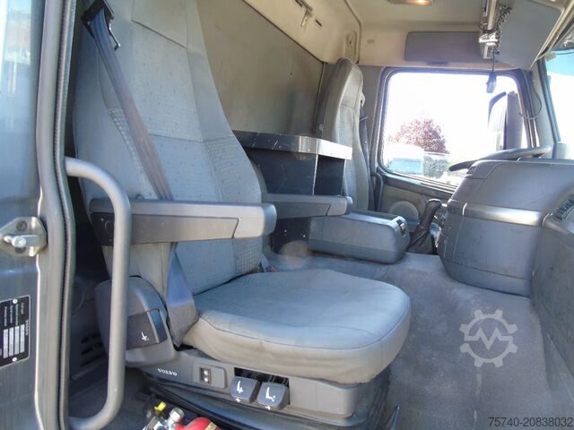 Πλαίσιο με καμπίνα Volvo FH 380 + 6X2 + MANUAL