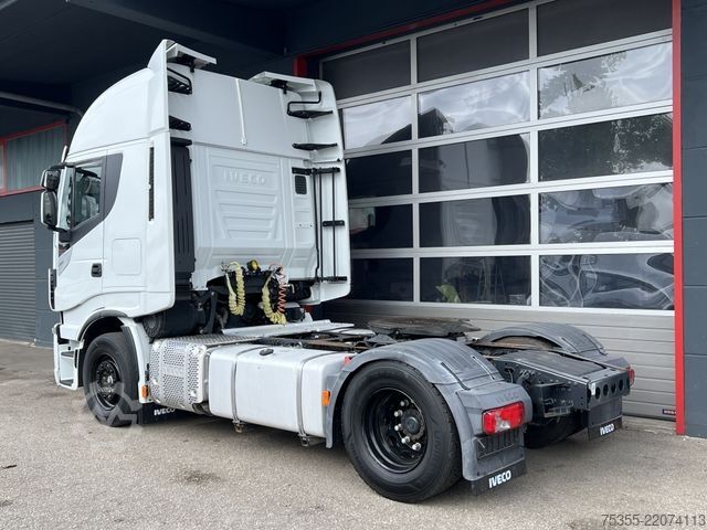 Standardni tegljač IVECO Stralis AS440S48 Intarder Standklima ACC