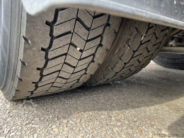 Standardni tegljač IVECO Stralis AS440S48 Intarder Standklima ACC