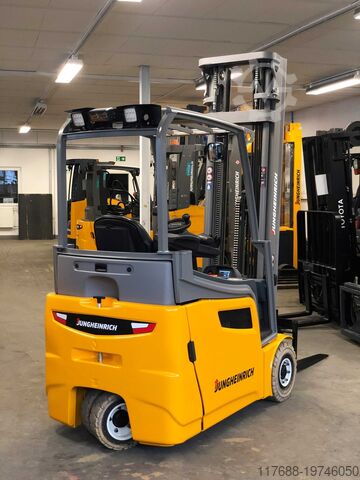 Elektrinis 3 ratų vežimėlis Jungheinrich EFG 218k - Service Neu - Batterie 95% - Triplex