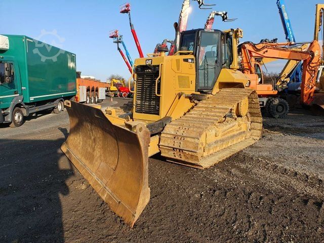 Xe lu rung CATERPILLAR D6N LGP / 7.374h / 6-Wege Klappschild / Bj: 2017