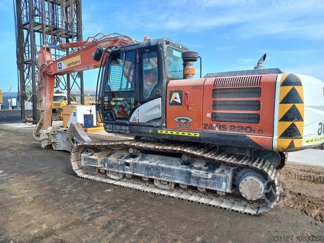 Máy xúc bánh xích Hitachi ZX220LC (Abu Dhabi)