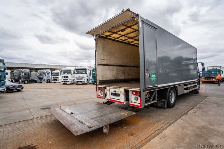 กระเป๋าเดินทาง DAF LF 55.220(19 T-E6 )+DHOLLANDIA 2TON