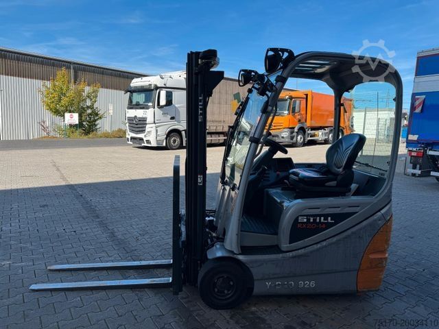 Carretilla elevadora frontal STILL RX20-14 / Triplex: 4.60m! / nur 2.438h! / SS