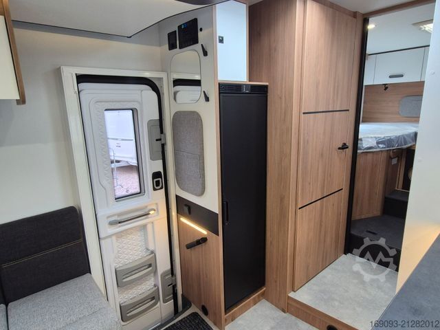 Semi-integrated camper CHAUSSON 797 Sweet Line *MJ26*Xenon*Lithium*Arctic*Navi