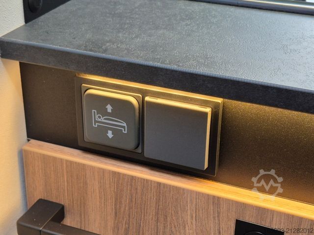 Semi-integrated camper CHAUSSON 797 Sweet Line *MJ26*Xenon*Lithium*Arctic*Navi