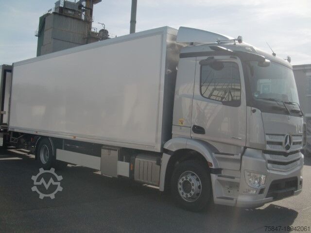 Грузовой автомобиль с кузовом-фургоном Mercedes-Benz Actros 1836 L Komplettzug Durchlader