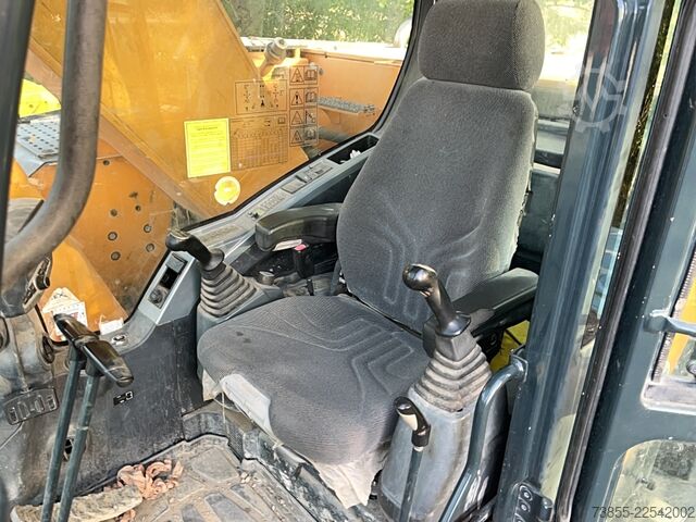 Excavator pe şenile Hyundai Robex 235 LCR-9A
