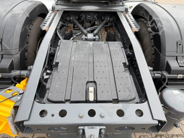 标准牵引车头 MERCEDES-BENZ Actros 1843 Sattelzugmaschine 4x2 Kipph.