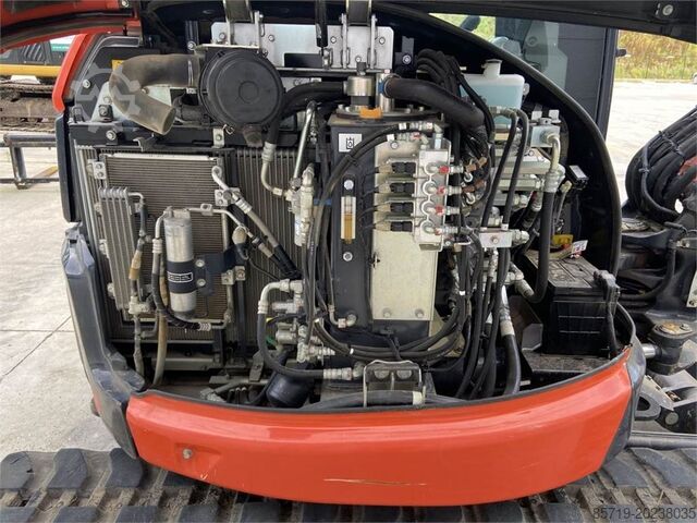 Mini-pelle Kubota U50-5 (5022)