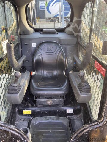Chargeur CAT 226 D3 (5867)