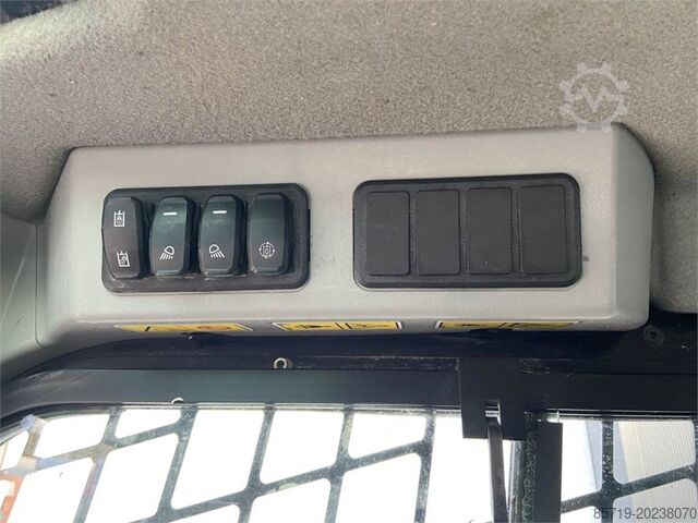 Chargeur CAT 226 D3 (5867)