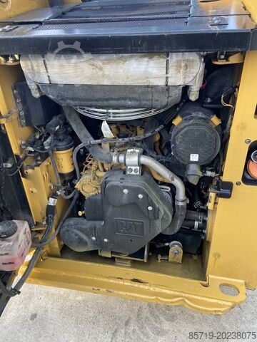 Chargeur CAT 226 D3 (5867)