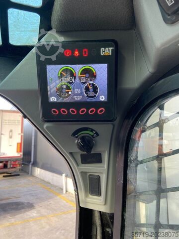 Chargeur CAT 226 D3 (5867)