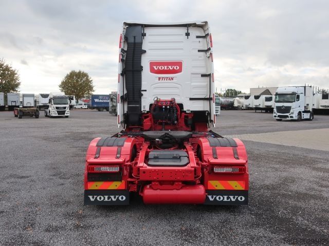 Cap tractor standard Volvo FH 500 Globetrotter XL Retarder Standklima