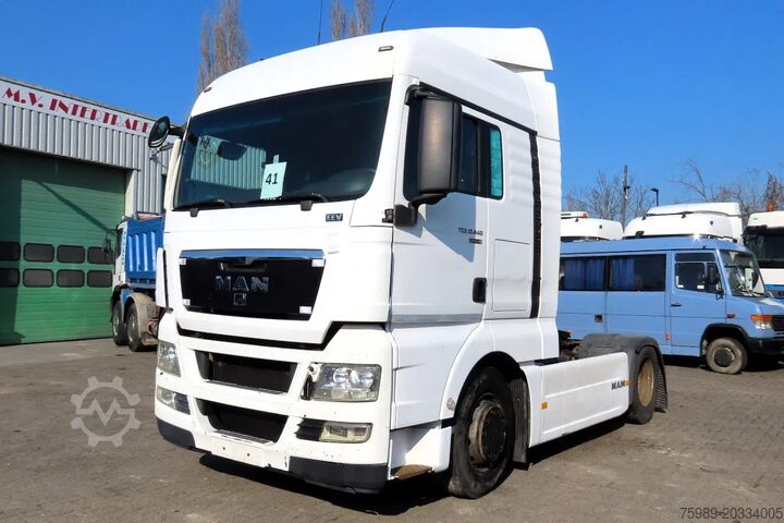Standard-SZM MAN TGX 14.440 RETARDER, FRIGO, 2 beds