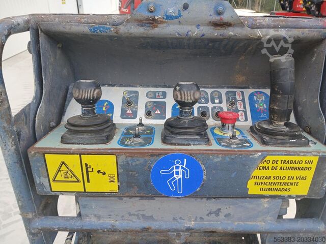 Teleskopiskā darba platforma Manitou 180ATJ