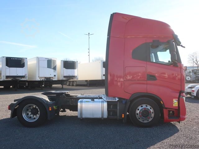 Standardni tegljač Iveco S-Way AS 440 S 46 Intarder PTO