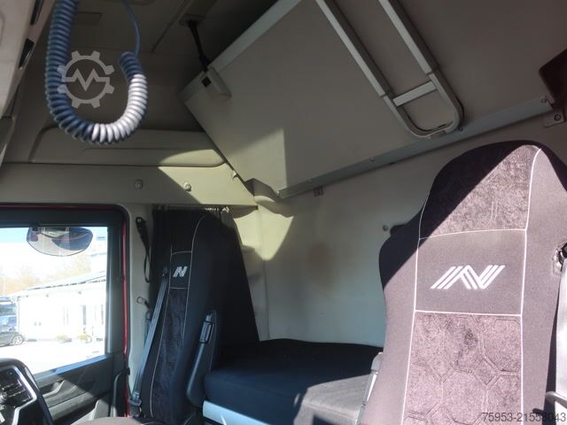 Standardni tegljač Iveco S-Way AS 440 S 46 Intarder PTO