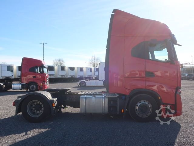 Standardni tegljač Iveco S-Way AS 440 S 46 Intarder PTO