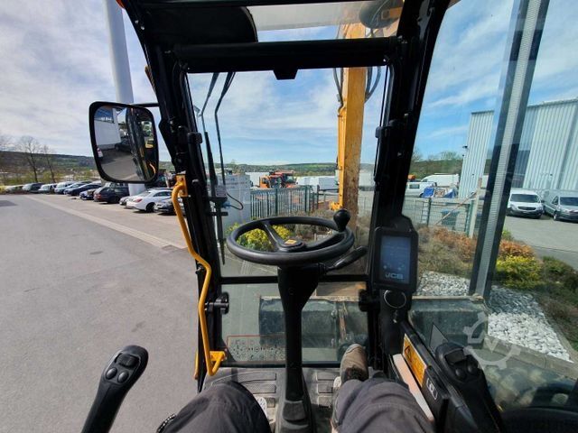 Koparka kołowa JCB JS 175 W / 2024 / nur 622h! / 1x Tieflöffel