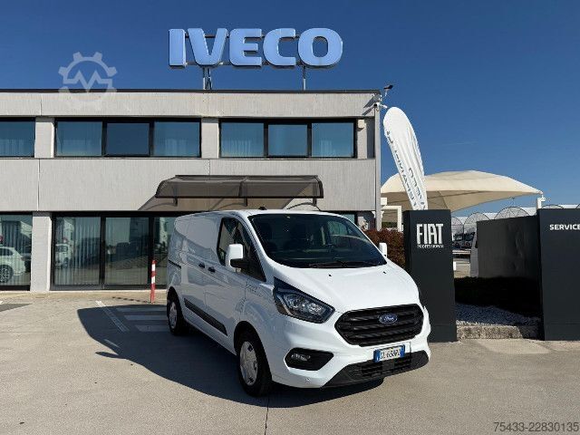 Ploščati dostavnik Ford TRANSIT CUSTOM 300 L1H1 2.0 ECOBLUE 130 PC TREND