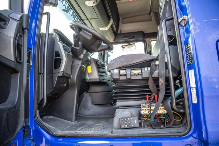 Konksu varre süsteem MAN TGX 25.440 LL - HIAB 122 PRO