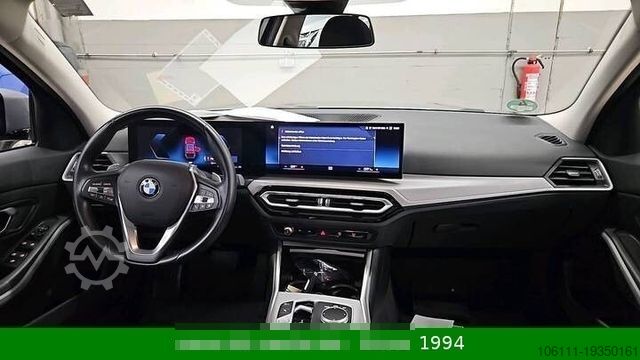 Smábíll BMW 320 d xDrive Touring Mild-Hybrid PDC NAVIGATION