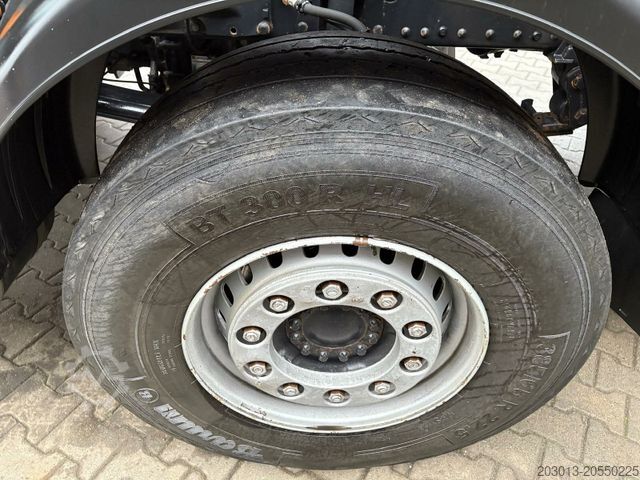 Lori pembuangan MAN TGS 35.440 DSK 8x4 Meiller Kipper Bordmatik