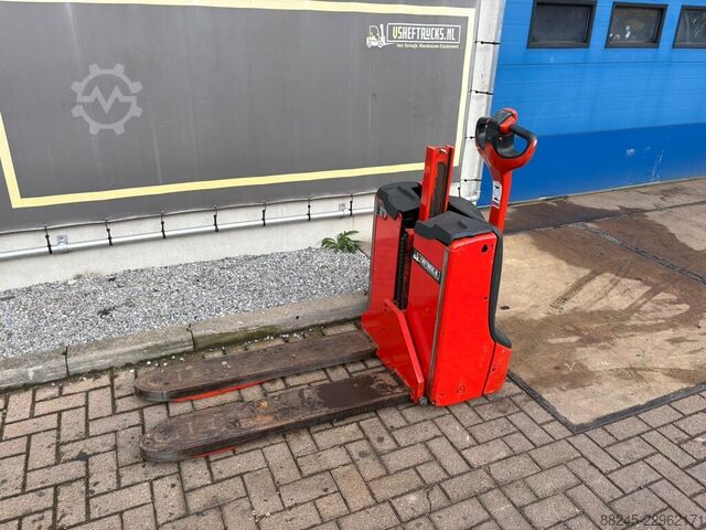 מלגזת ערימה חשמלית לינדֶה VS-23156, גובה הרמה 800 מ"מ LINDE NCN TL16/1152